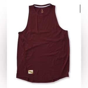 Tracksmith Harrier running tank in berry - brand new